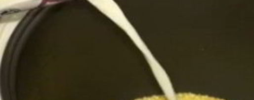 Шаг 1: кукурузной каши в мультиварке