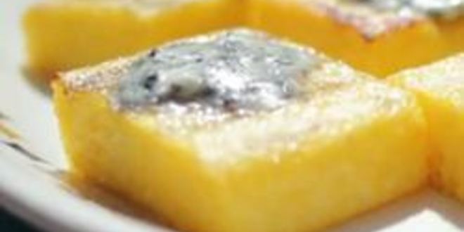 Рецепт поленты на гриле с голубым сыром