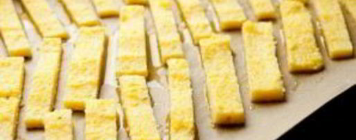 Шаг 4: поленты с сырным соусом