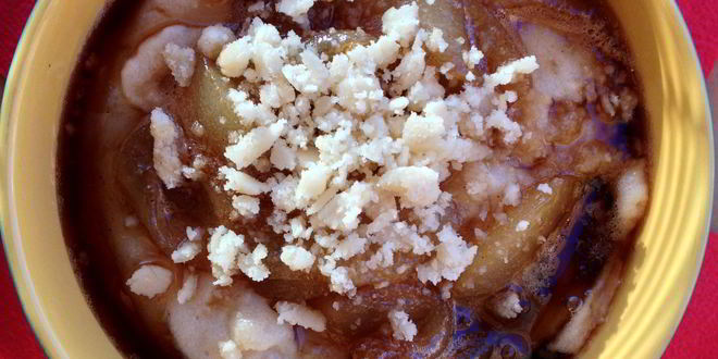 Рецепт грушевой манной каши с крошкой марципана и грушей в сиропе