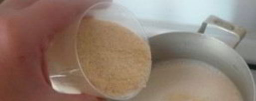 Шаг 1: густой манной каши