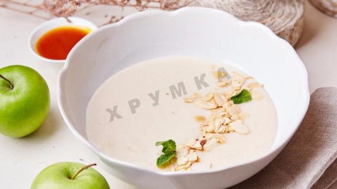 Рецепт Каши манной с томлеными яблоками на молоке