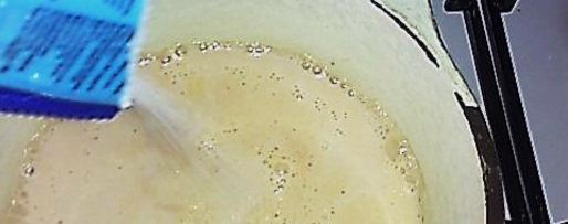 Шаг 2: манной каши на ряженом молоке с малиной