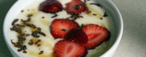 Шаг 4: манной каши с клубникой и шоколадом