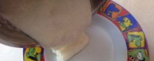 Шаг 3: манной каши с комочками