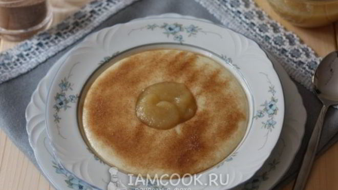 Рецепт Манной каши с корицей и яблочным муссом