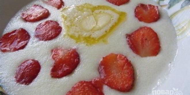 Рецепт манной каши с ягодами