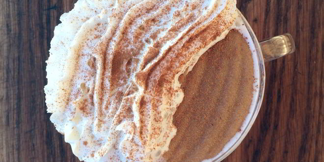 Рецепт манной каши со взбитыми сливками и кофе