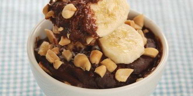 Рецепт шоколадной манной каши с банановым муссом