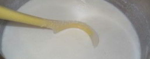 Шаг 3: вкусной манной каши на молоке