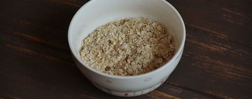 Шаг 1: овсяной каши с сыром и оливковым маслом