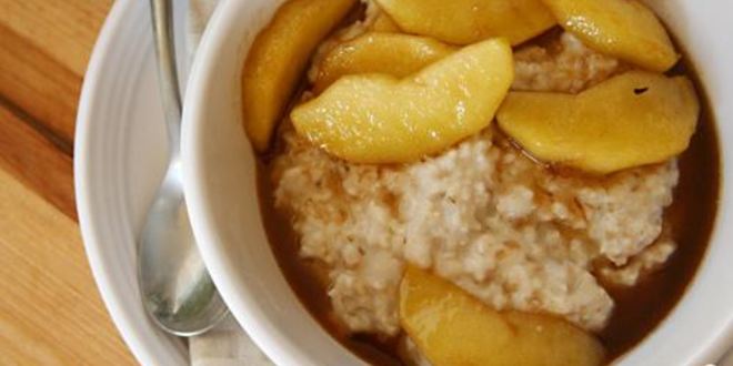 Рецепт овсяной каши с жареными яблоками