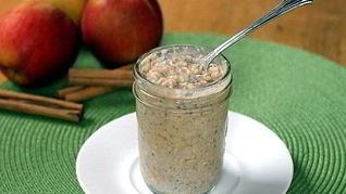 Рецепт Овсянки в банке с яблоком и корицей
