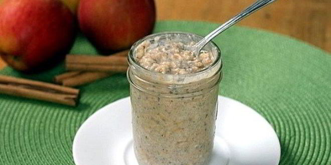 Рецепт овсянки в банке с яблоком и корицей