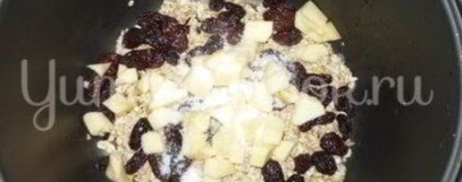 Шаг 2: постной овсяной каши с изюмом и яблоками из мультиварки