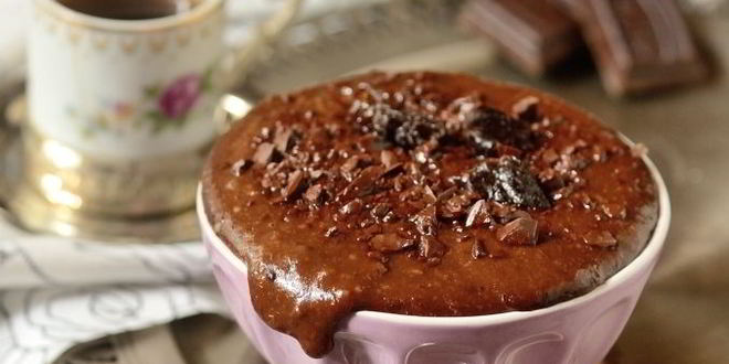 Рецепт шоколадной овсяной каши с черносливом