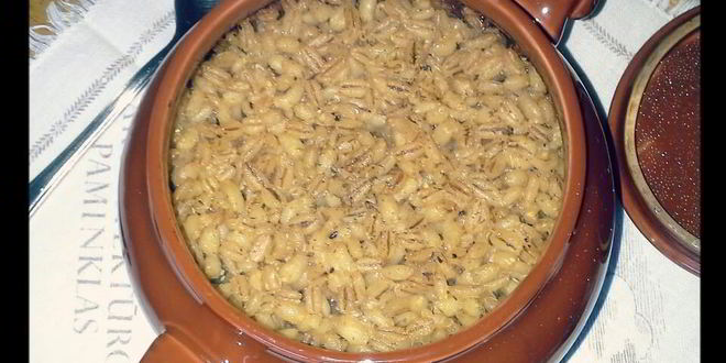 Рецепт каши перловой с мясом, запеченная в горшочке