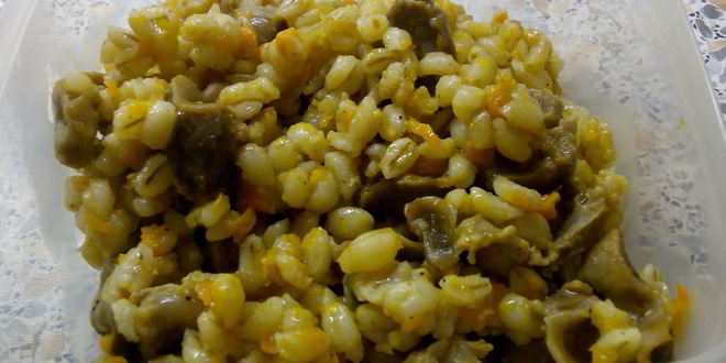 Рецепт перловой каши с куриными желудками в мультиварке