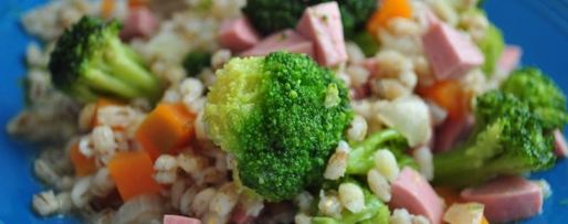 Шаг 7: перловой каши с сосисками и овощами в мультиварке