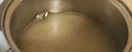 Шаг 2: перловой каши с тушеной говядиной и конкассе из томатов