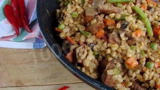 Рецепт Перловки с говядиной и овощной смесью