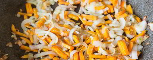 Шаг 9: перловки с лисичками и овощами