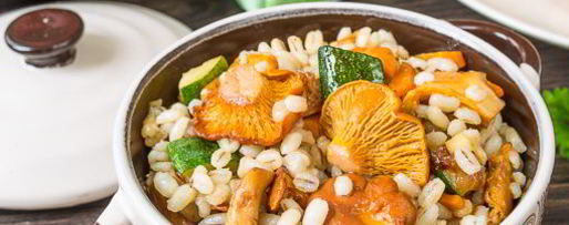 Шаг 13: перловки с лисичками и овощами