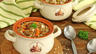 Рецепт Перловки с мясом в горшочке в духовке