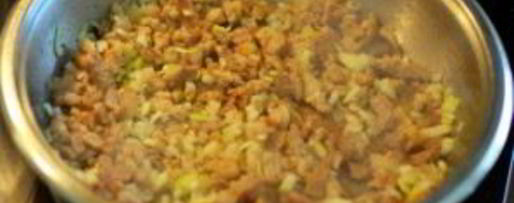 Шаг 7: перловки с соусом