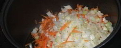 Шаг 1: перловки с тушенкой в мультиварке