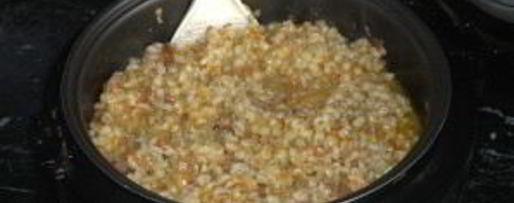 Шаг 5: перловки с тушенкой в мультиварке