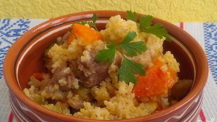 Рецепт Пшеничной каши с соевым мясом и овощами