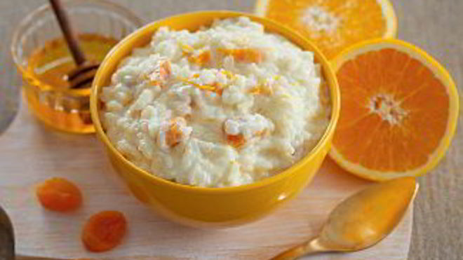 Рецепт Молочной рисовой каши с курагой и апельсиновым соком в мультиварке