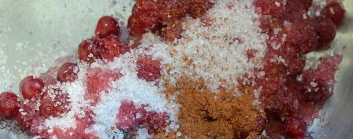 Шаг 2: рисовой каши с брусничным сиропом и бананом