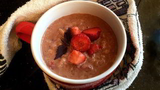 Рецепт Рисовой каши с клубникой и шоколадом