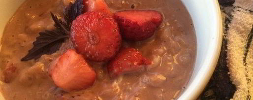 Шаг 4: рисовой каши с клубникой и шоколадом