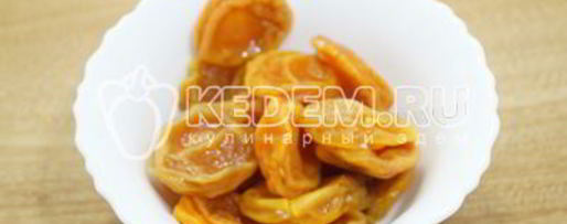 Шаг 3: рисовой каши с курагой в мультиварке