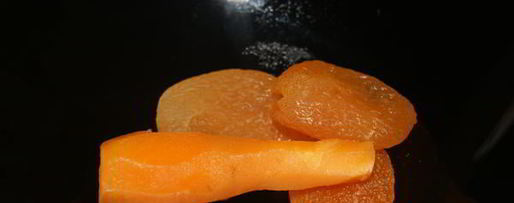 Шаг 2: рисовой каши с морковью и курагой