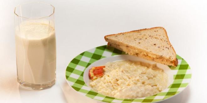 Рецепт рисовой каши с ревенем и тосты с кремом из ревеня