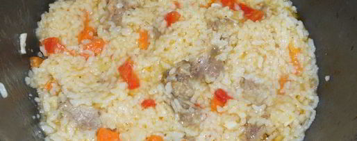 Шаг 5: рисовой каши со свининой и овощами в мультиварке