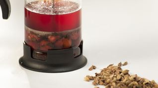 Рецепт Чая с клубникой и специями