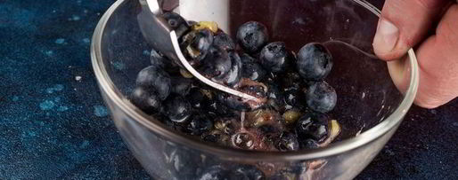 Шаг 2: зеленого чая с голубикой