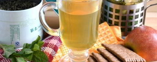 Шаг 6: зеленого чая с яблоком, мятой и ромашкой