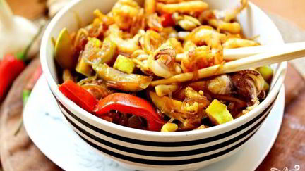 Рецепт Фунчозы с морским коктейлем