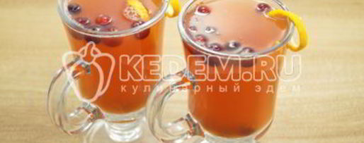 Шаг 4: глинтвейна из белого вина с апельсином и клюквой