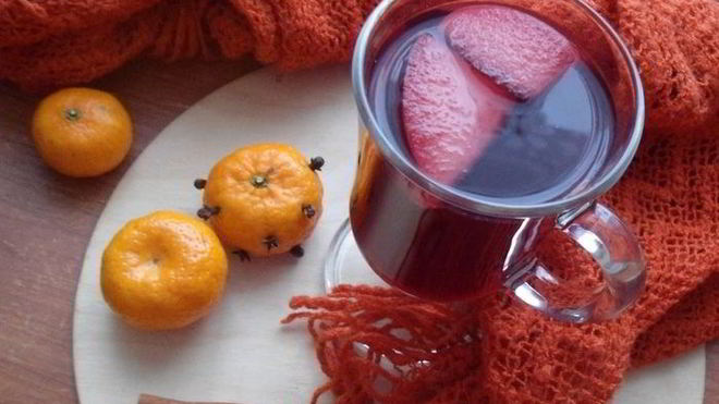 Рецепт Глинтвейна с мандаринами на ягодном соке