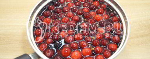 Шаг 4: клюквенного безалкогольного глинтвейна