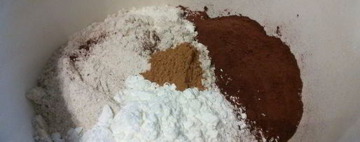 Шаг 2: шоколадного гугельхупфа с вишней на глинтвейне