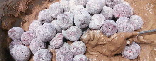 Шаг 9: шоколадного гугельхупфа с вишней на глинтвейне