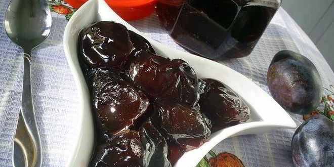 Рецепт карамелизированных слив в густом сиропе